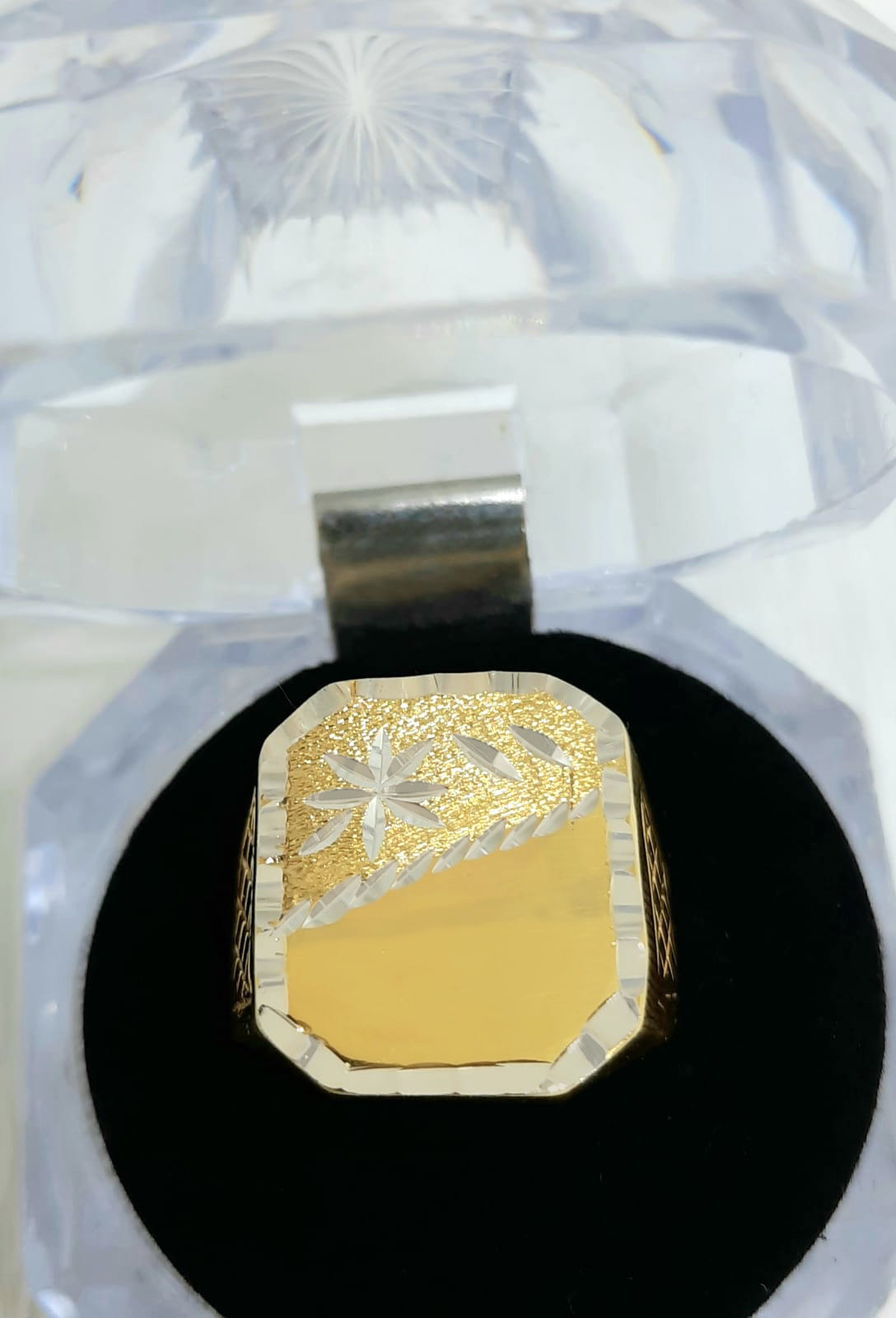 Gold Gent Ring